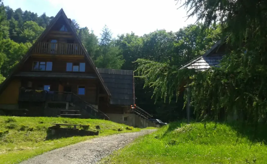 Bacówka pod Honem: Wszystko, co musisz wiedzieć przed wizytą