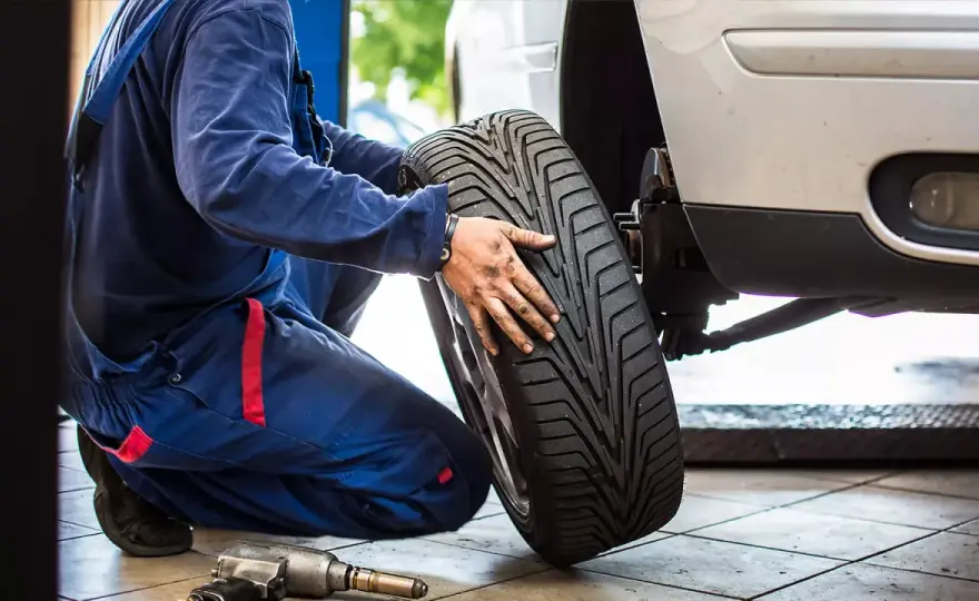 Opony do Toyoty Yaris - Jak wybrać? Uniknij błędów!