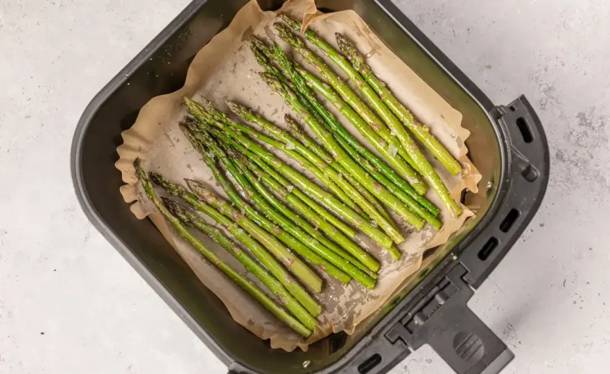 Espárragos trigueros en airfryer tiernos y dorados