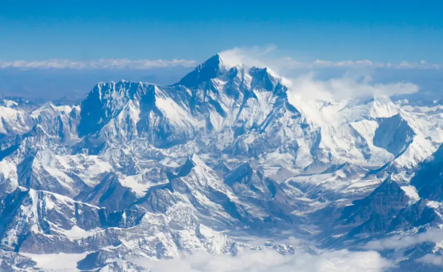 Mount Everest: Największa góra świata? Poznaj prawdę i inne szczyty