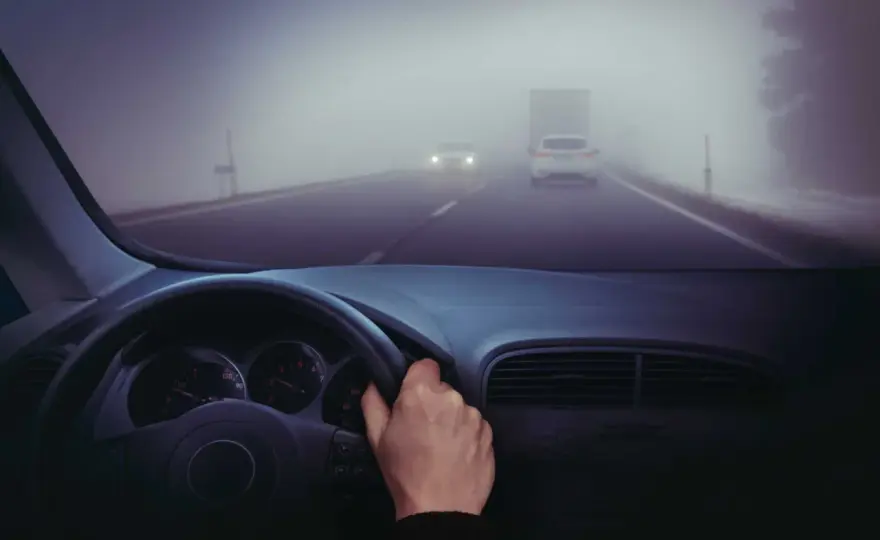 Conducir con niebla - Guía esencial para tu seguridad