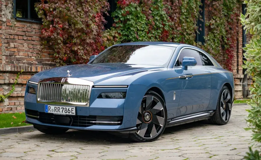 Rolls-Royce Spectre - Elektryczny luksus bez kompromisów?
