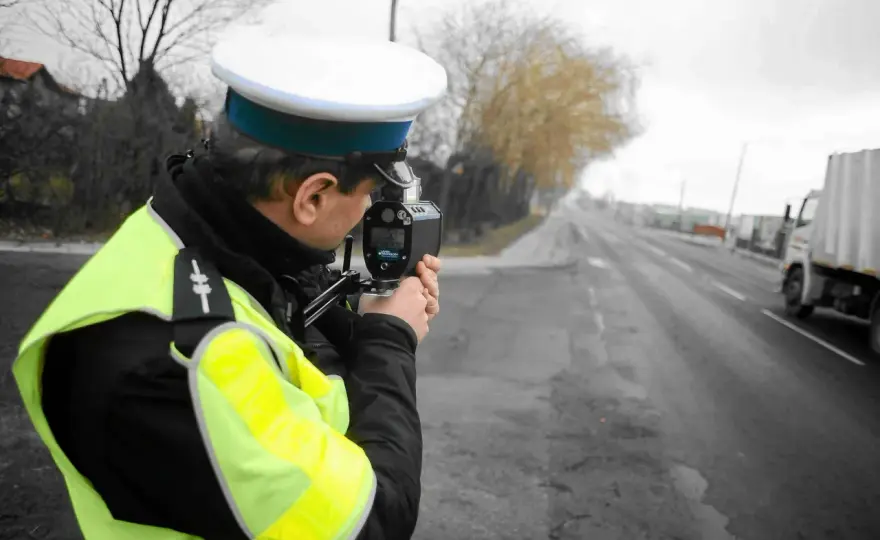 50 km/h w zabudowanym: Czy unikniesz utraty prawa jazdy?