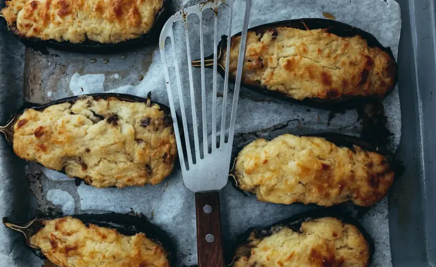 Aubergine i ugn - så får du krämig mitt och rostade kanter