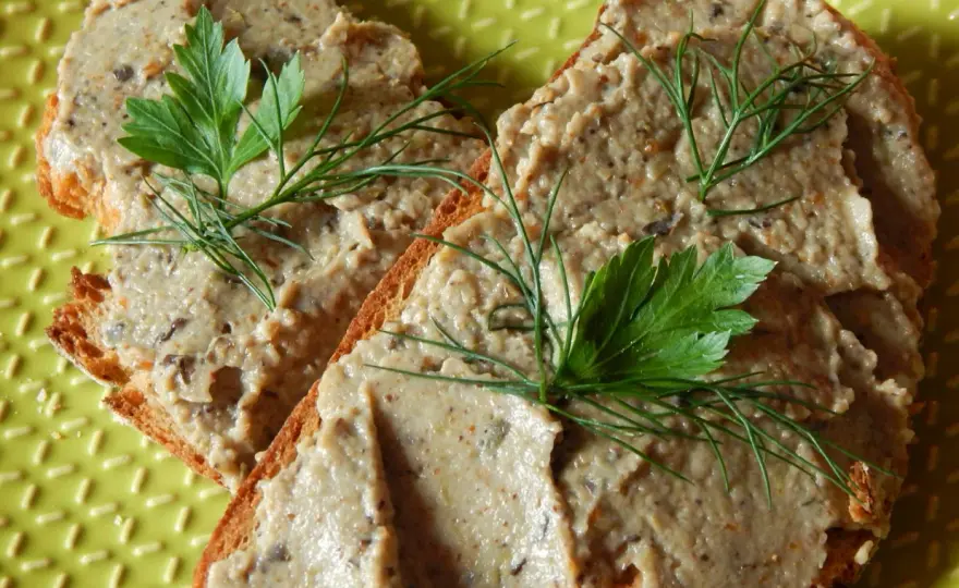 Pasta z pieczonego bakłażana - przepis na idealny smak