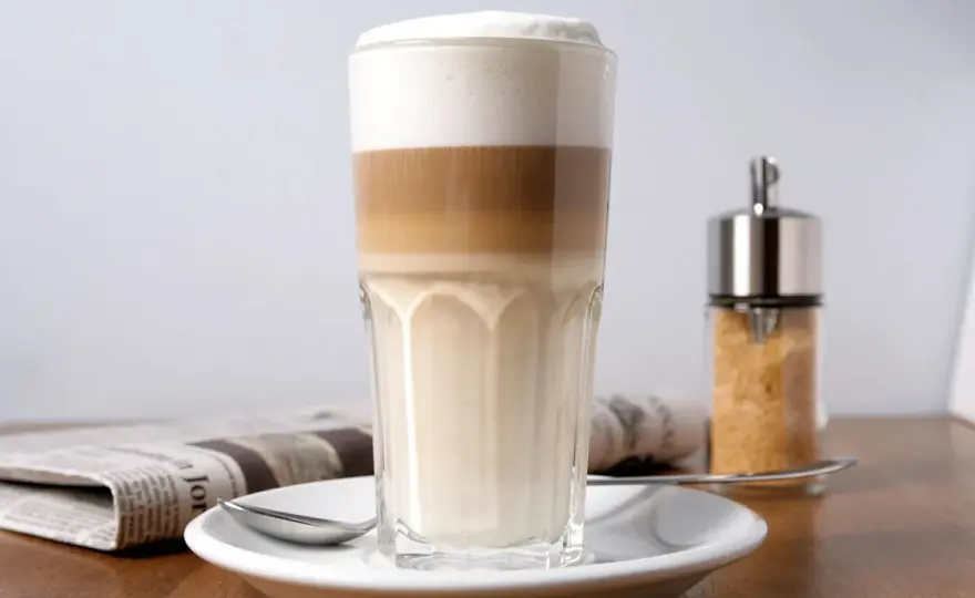 Milchkaffee vs. Latte macchiato - Der große Unterschied