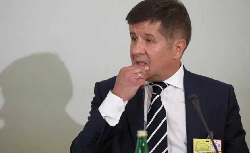 Generał Janicki: Kontrowersje, osiągnięcia i dziedzictwo BOR