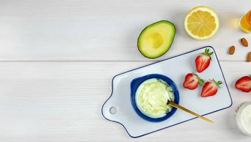 DIY Haarkur - 3 Rezepte für Glanz, Feuchtigkeit & weniger Fett