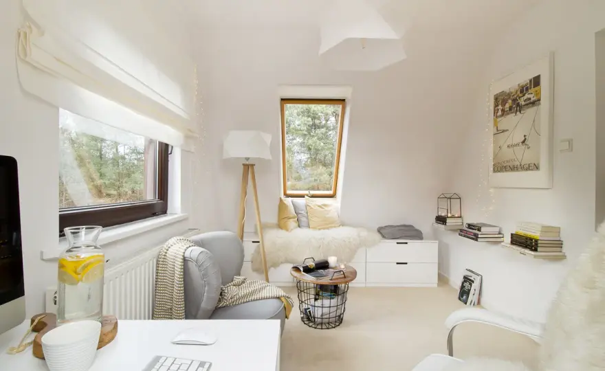 Jak optycznie powiększyć wąski pokój - 3 triki bez remontu