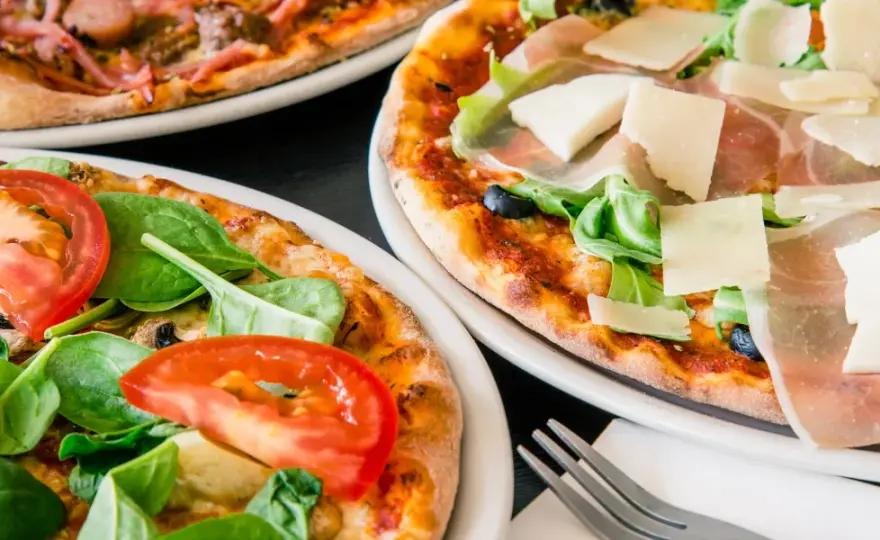 Jaka pizza ma najmniej kalorii? Oto najzdrowsze opcje dla Ciebie