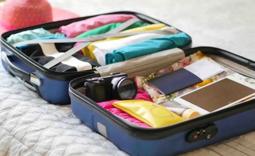 Valise EVJF - Drôle, utile et légère : comment la préparer ?