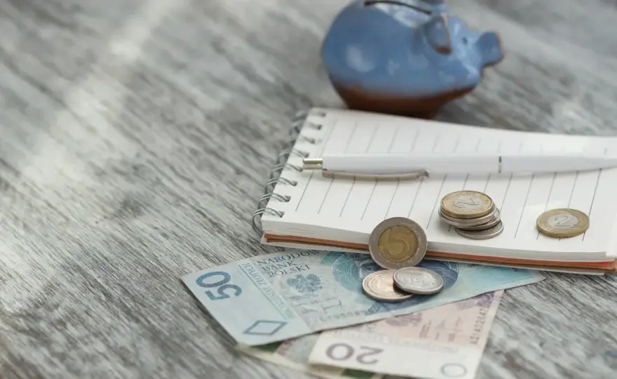 Ile wynosi renta socjalna z MOPS? Prawda o wysokości świadczenia
