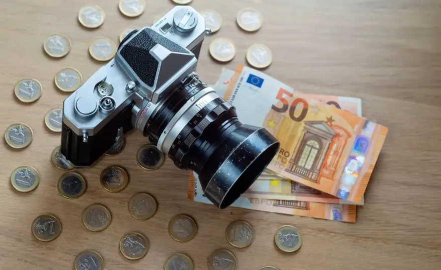 Fotografia stockowa - Jak sprzedawać zdjęcia i zarabiać na licencjach?