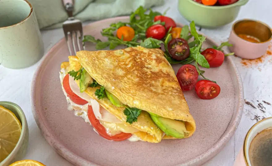 Przepis na zdrowy omlet, który zaskoczy smakiem i wartościami odżywczymi