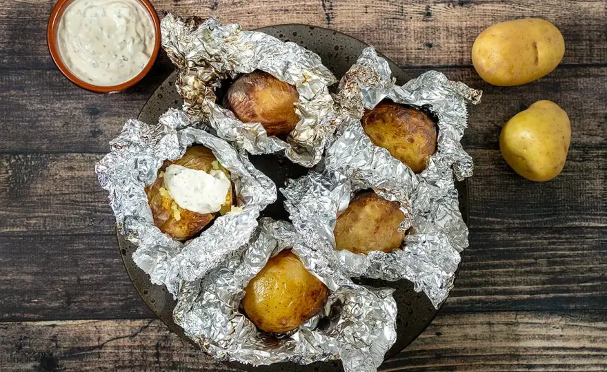 Pommes de terre en papillote au barbecue - La cuisson parfaite