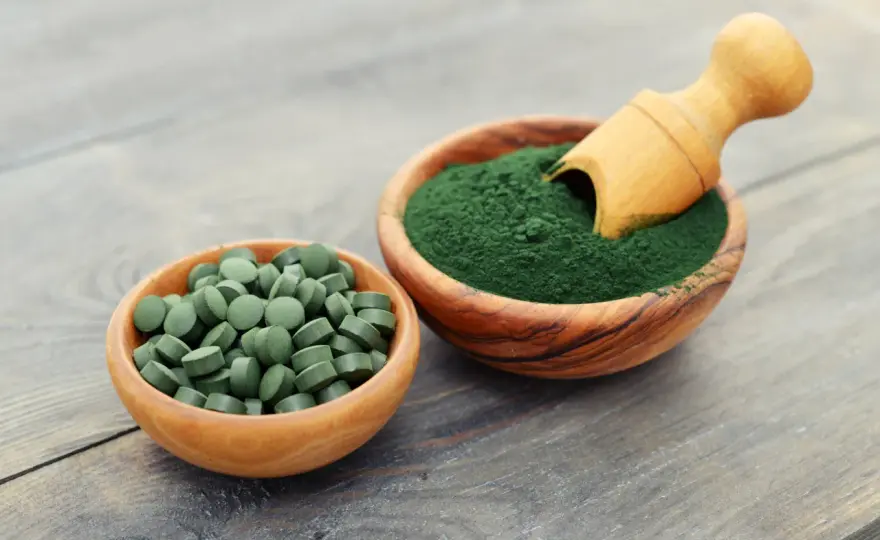 Spirulina - Benefici reali, come sceglierla e i rischi nascosti