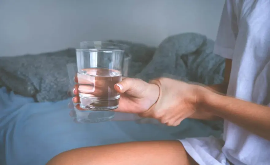 Drgawki po alkoholu - Co oznaczają i kiedy to alarm?