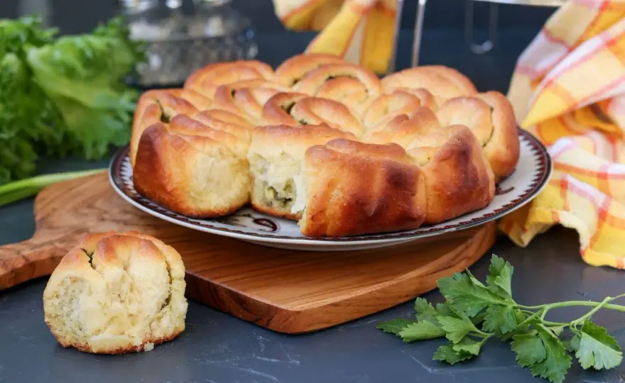 Chlebek ziołowy z Thermomixa - puszysty i aromatyczny