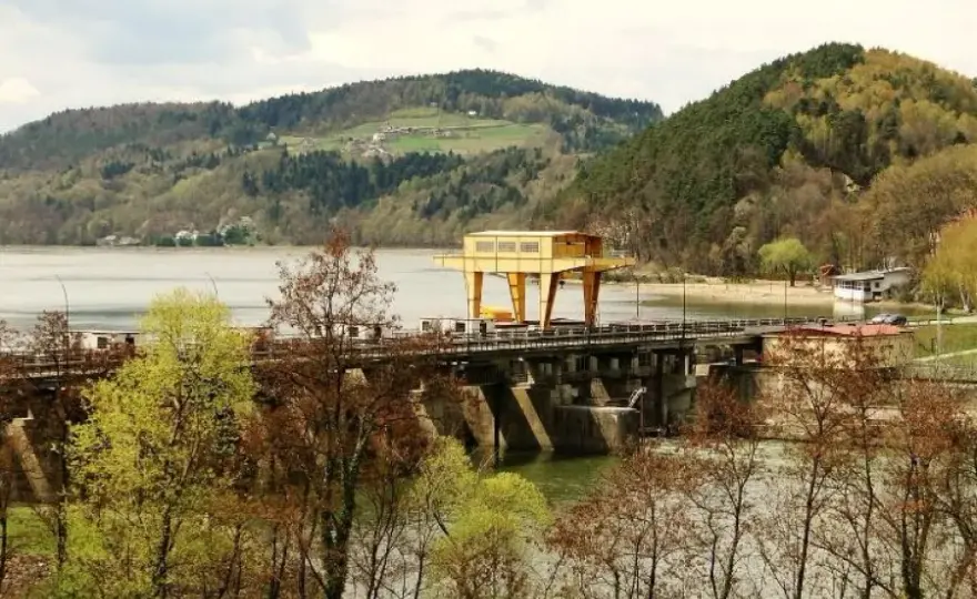 Najlepsze atrakcje nad jeziorem czchowskim, które musisz zobaczyć