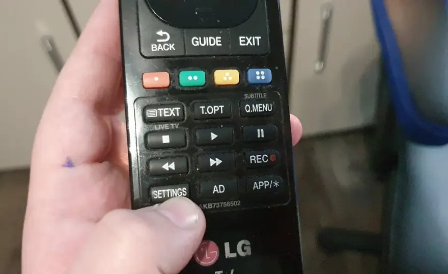 Jak wyłączyć tryb dla niewidomych w telewizorze LG i odzyskać dźwięk
