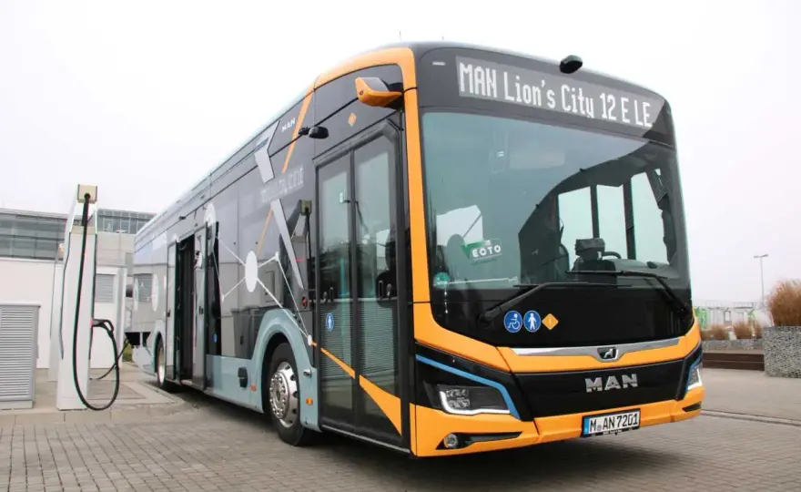 E-Busse 2026 - Was wirklich zählt: Kosten, Laden, Praxis-Tipps
