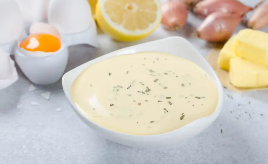 Sauce béarnaise maison - la recette pour la réussir à coup sûr