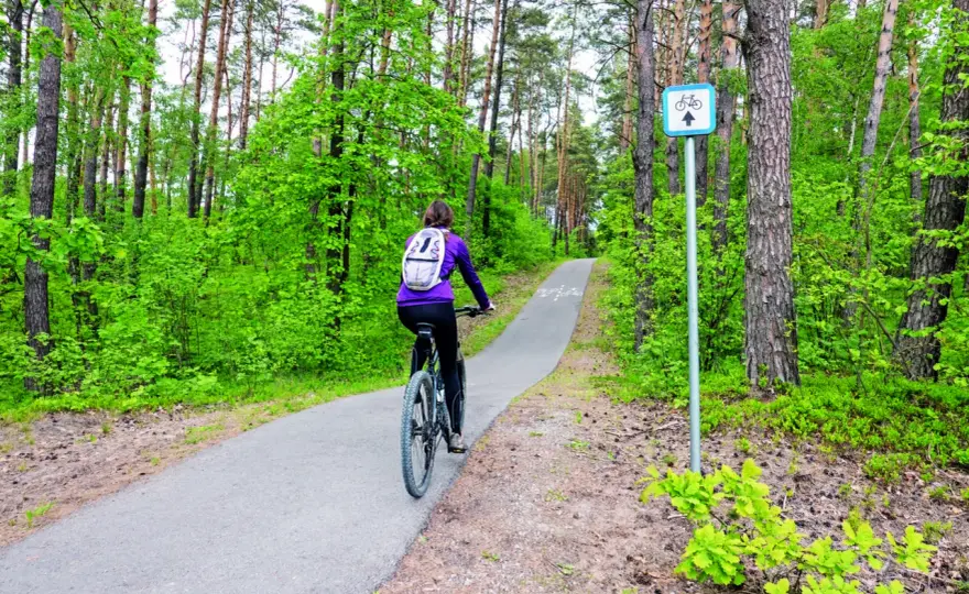 Najlepsze trasy rowerowe w Busku-Zdroju - odkryj popularne szlaki