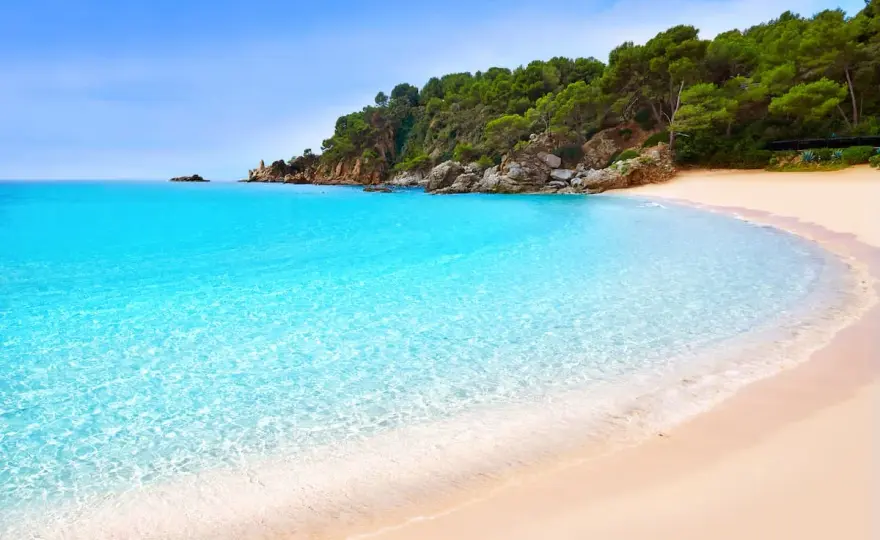 Playas cerca de Barcelona - ¿Cuál elegir y cómo llegar?