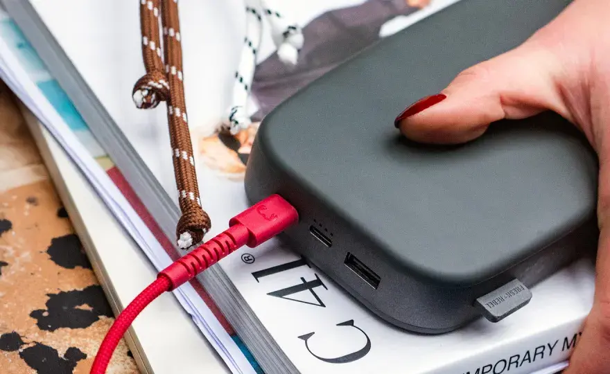 Szybkie ładowanie - Jak dobrać ładowarkę, kabel i powerbank?