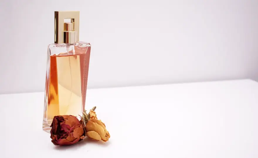 Czy perfumy.pl są oryginalne? Sprawdź, zanim kupisz!