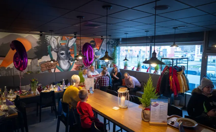 Gdzie zjeść w Pile? Odkryj najlepsze restauracje i smaki!