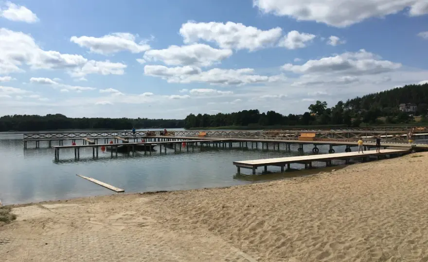 Gowidlino atrakcje - jezioro, plaża i rodzinny weekend