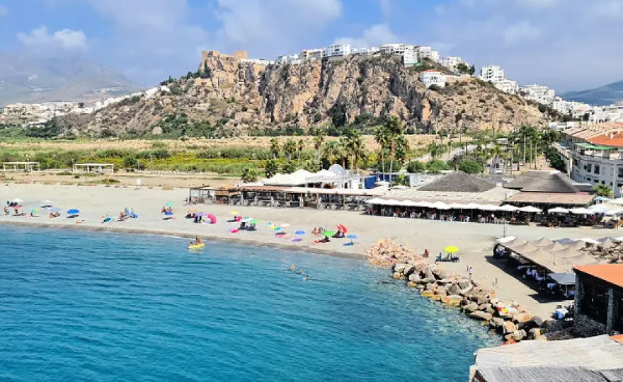 Playas de Salobreña - ¿Cuál elegir y qué saber antes de ir?