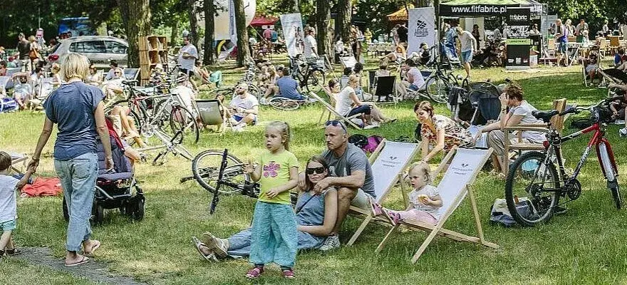 Gdzie z dzieckiem w Łódzkim? Odkryj najlepsze atrakcje dla rodzin