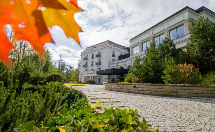 Gdzie najlepiej nocleg w Górach Stołowych? Odkryj najlepsze opcje