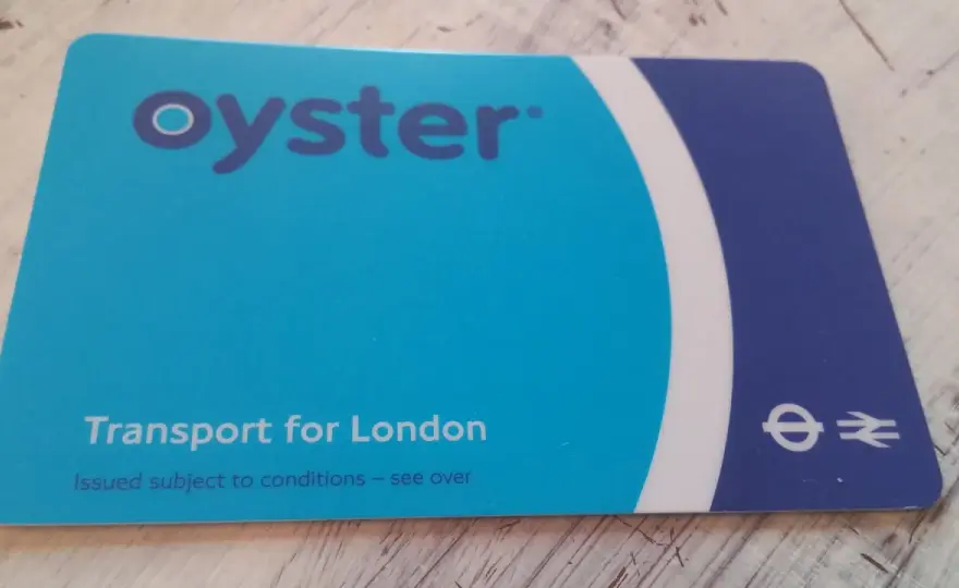 Bilet na metro w Londynie (3 dni) - Travelcard czy Oyster?