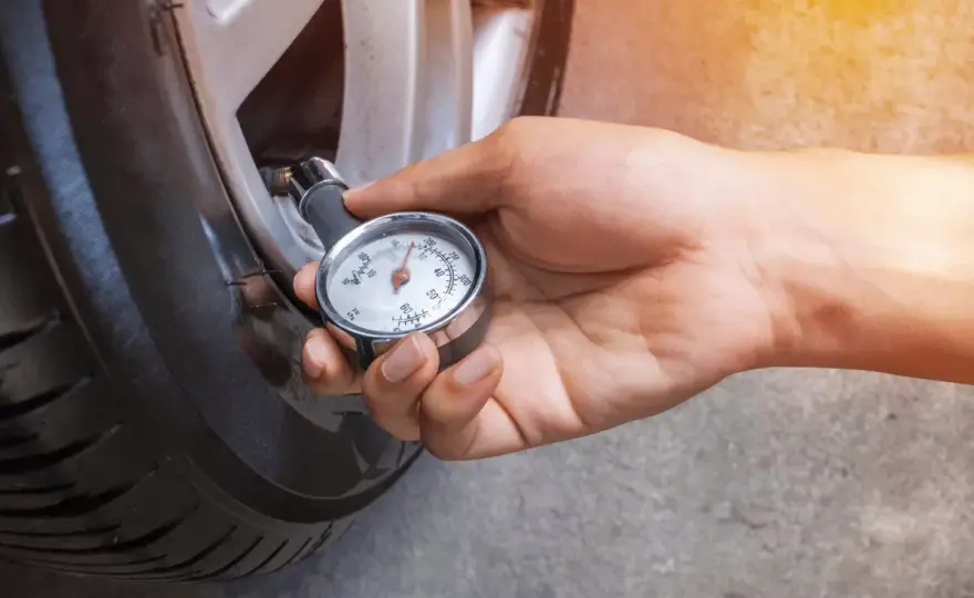 Ile powietrza w oponach 225/45 r17? Sprawdź, by uniknąć problemów