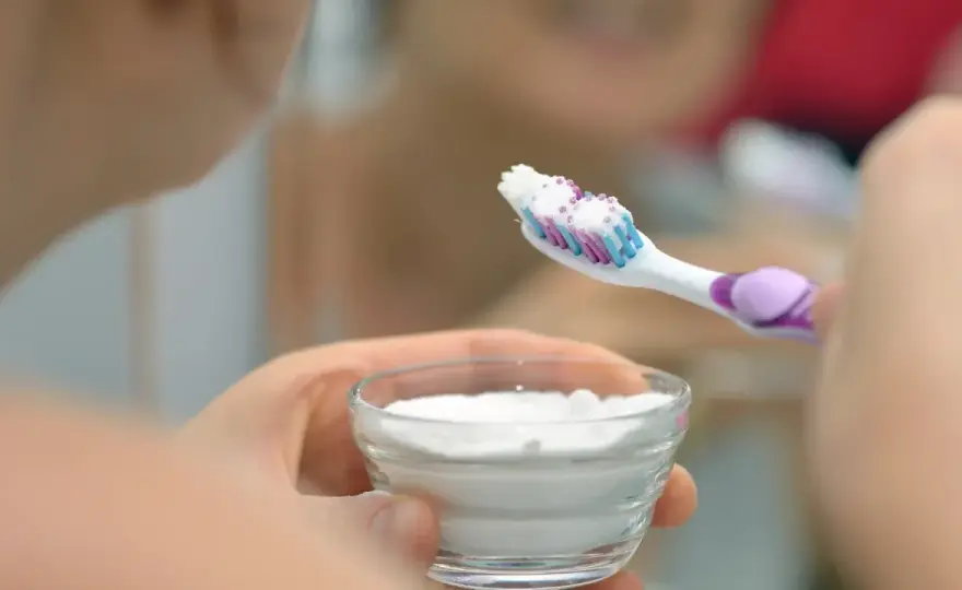 Acqua ossigenata sui denti - rischi e sbiancamento sicuro