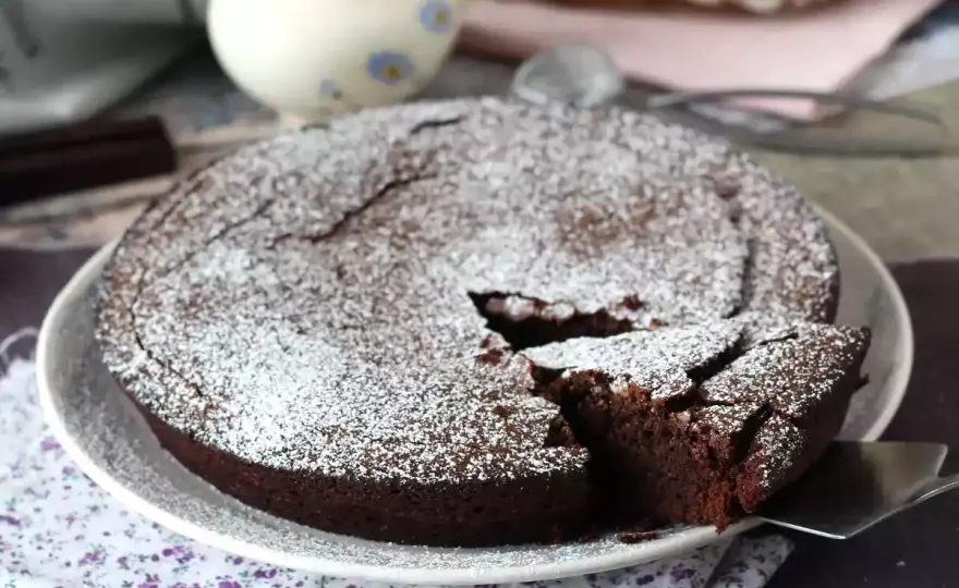Gâteau au chocolat facile - Moelleux garanti, même pour débutant