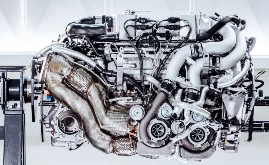 Bugatti Chiron W16: 1600 KM, 4 turbo koniec epoki?