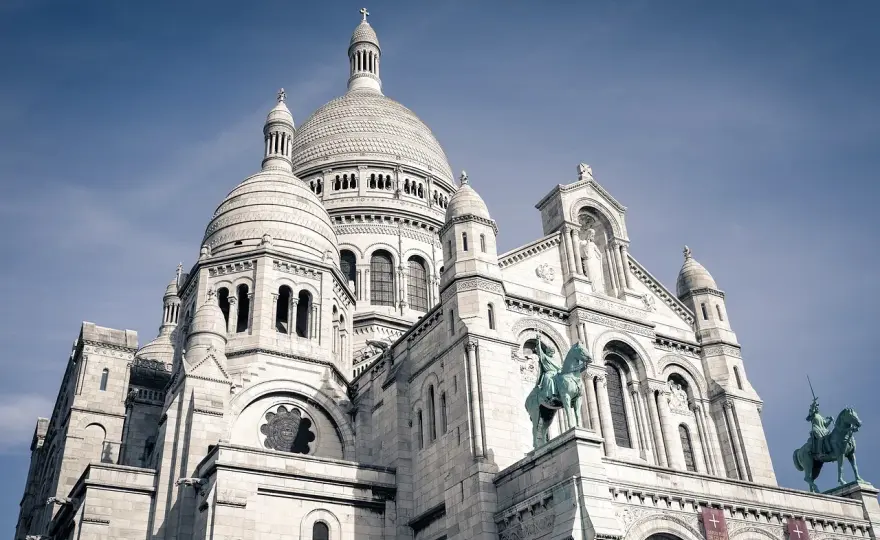 Bazylika Sacré-Cœur: przewodnik po Paryżu i Montmartre