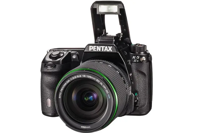 Jaki obiektyw do Pentax K-5 wybrać? Najlepsze opcje dla każdego fotografa