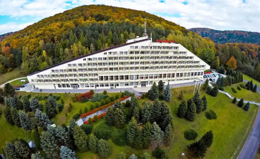 Wysowa-Zdrój sanatorium NFZ: Jak uzyskać refundację i leczenie?