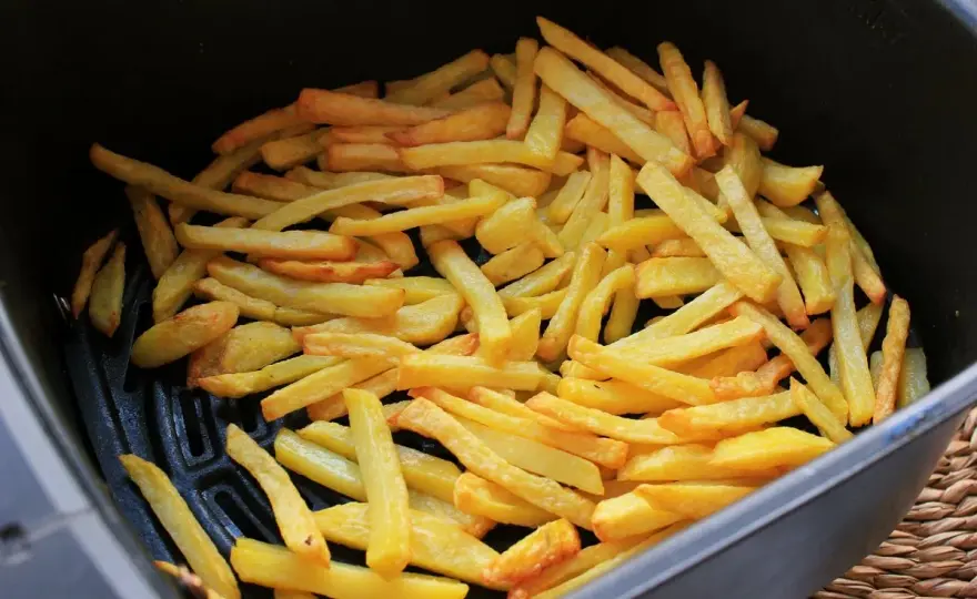 Patatas fritas en air fryer - Crujientes y perfectas siempre