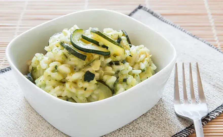 Jakie warzywa do risotto? Odkryj najlepsze składniki na smakowite danie