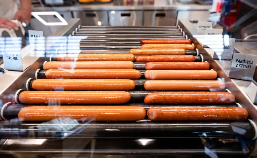 Mega Hot Dog Orlen kcal: Czy wiesz, ile naprawdę jesz?