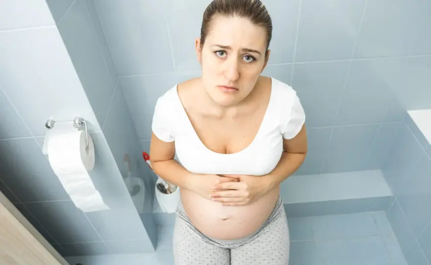 Constipation pendant la grossesse au 1er trimestre - que faire ?