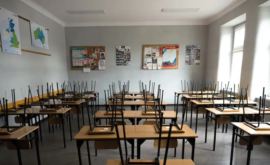 Ile trwają rekolekcje? Odkryj zaskakujące różnice w długości