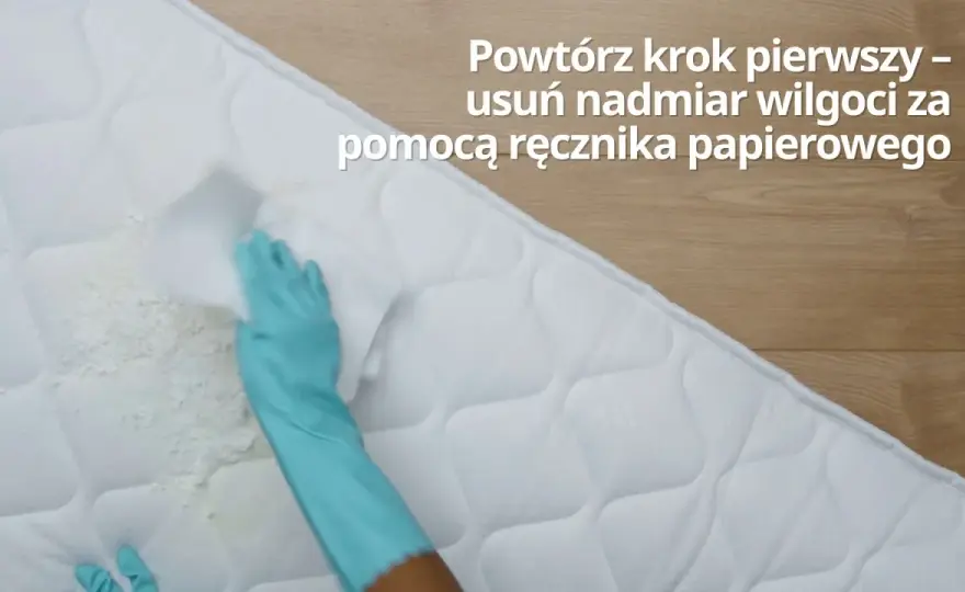 Skuteczne sposoby na to, jak wyprać materac piankowy z moczu