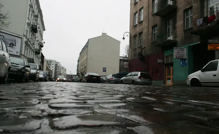 Czy w Warszawie jest bezpiecznie? Odkryj niebezpieczne dzielnice i porady